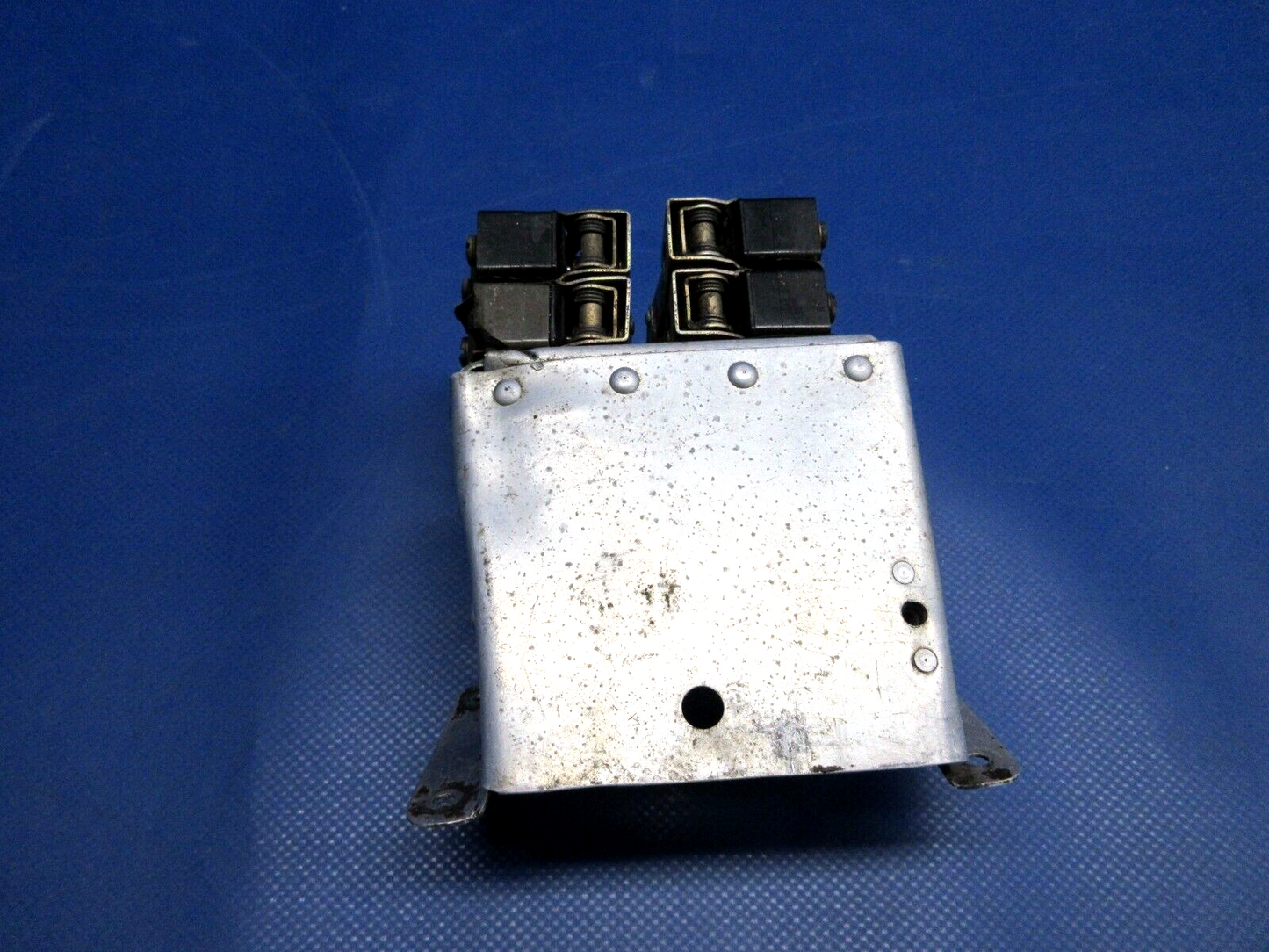 Beech 95 / D95A Travel Air Landing Gear Limit Switch 95-364011-601  (0524-1115)