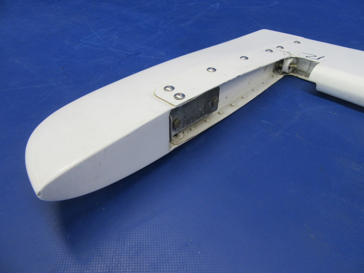 Cirrus SR22 RH Elevator P/N 13760-002 (0826-06)2