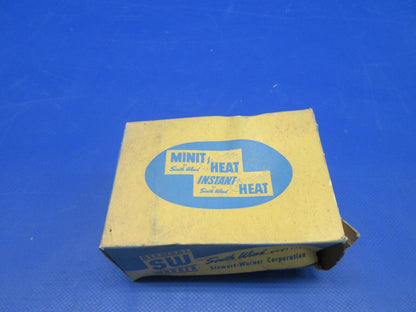 Stewart Warner Thermostat P/N G735011 NEW OLD STOCK (0424-1145)