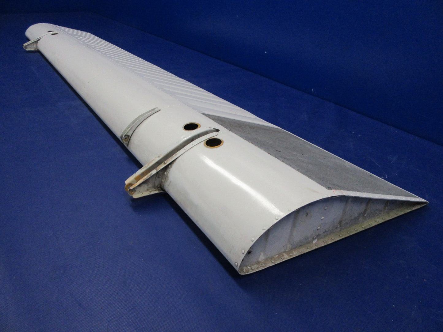 Beech 35 / F35 Bonanza RH Flap P/N 35-165050-606 (0326-29)10