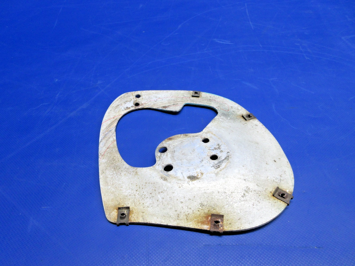 Cessna RH Wheel Pant Fairing Bracket P/N 0441143-24 (0826-739)2