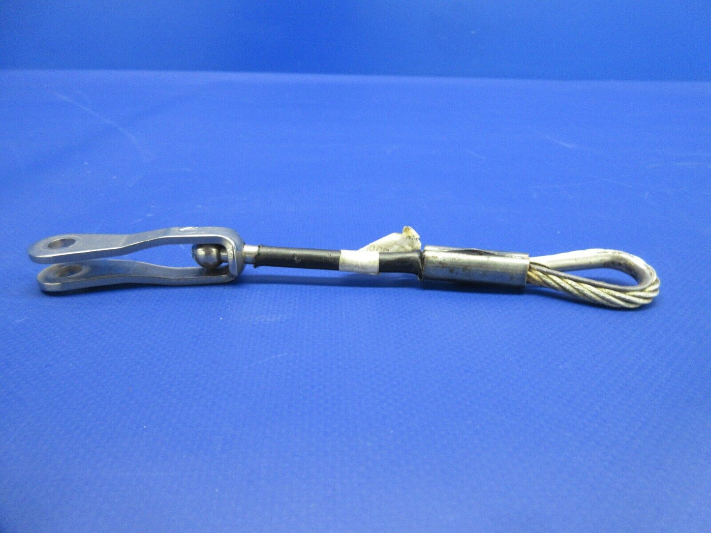 1996 Piper PA-28 Rear Center Belt Attach Cable & Cover P/N 96908-000 (1224-712)