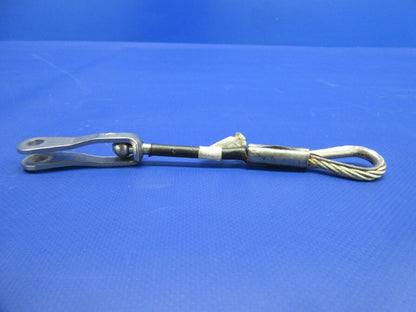 1996 Piper PA-28 Rear Center Belt Attach Cable & Cover P/N 96908-000 (1224-712)