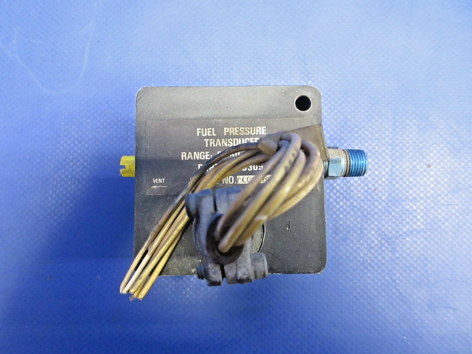 Piper PA-31T1 Cheyenne Fuel Pressure Transducer 0-50 PSI P/N 33093-1 (0626-743)1