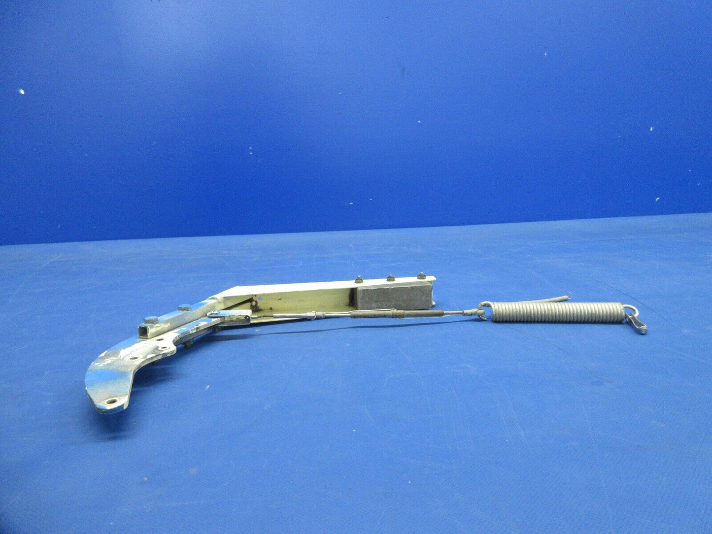 Bellanca 17-31A Viking Elevator Balance Weight Assy Springs 193107-10 (0924-820)