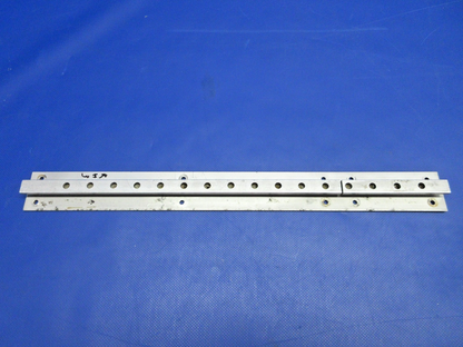 Beech D95A Travel Air LH/RH AFT Rear Seat Track P/N 95-420015-9 (0326-730)1
