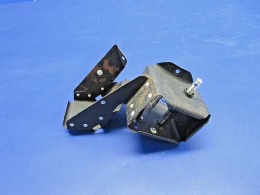 Piper PA-24-250 Comanche Rudder Trim Bungee Support Bracket 23171-00 (0526-775)0