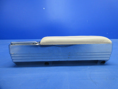 Piper PA-32RT-300T Lance II RH Cabin Arm Rest Assy P/N 66710 (1024-715)