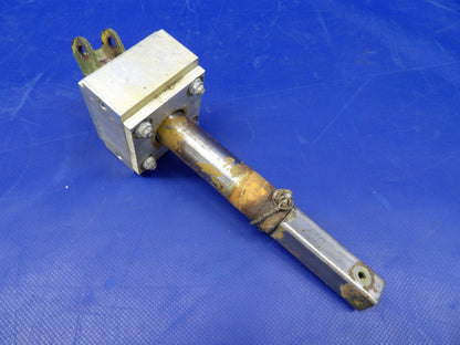 Beech 95-B55 Baron Rear Elevator Trim Actuator P/N 7217 (0426-1466)8