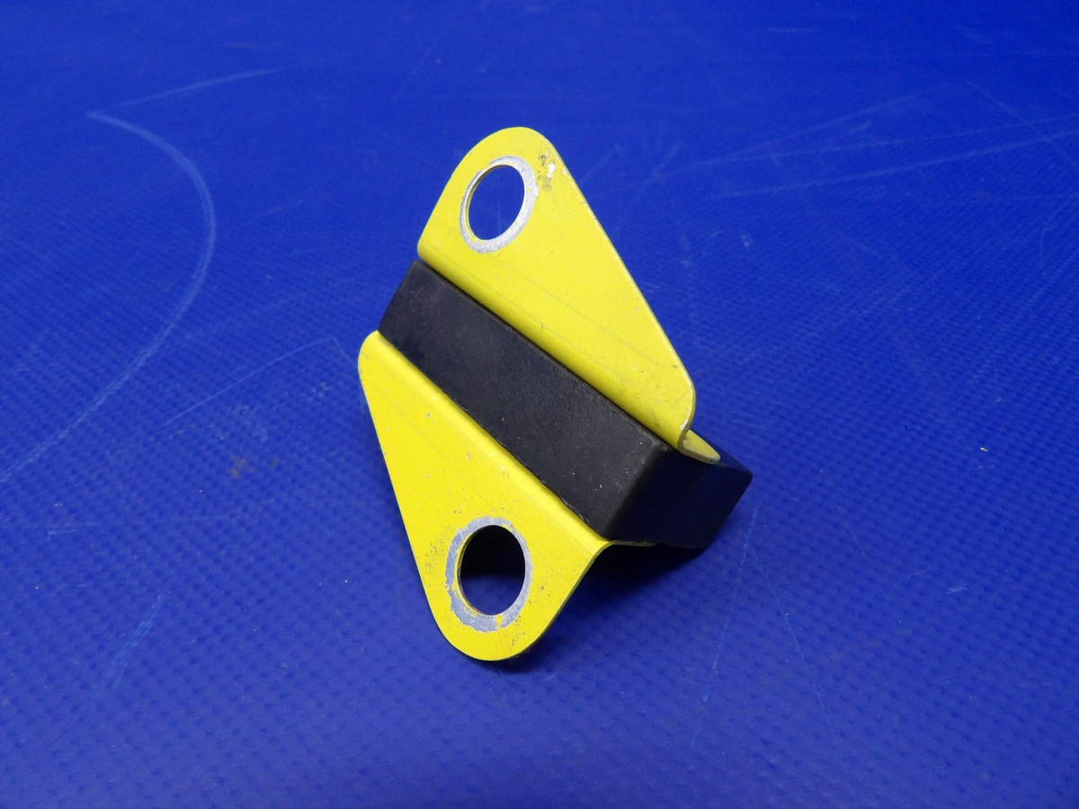 Piper PA-24-250 Comanche Rear Seat Support P/N 20593-00 (0526-1220)7