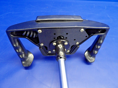 Cessna 172 / 172G Pilot Control Wheel / Yoke P/N 0760019-1 (0326-1266)8