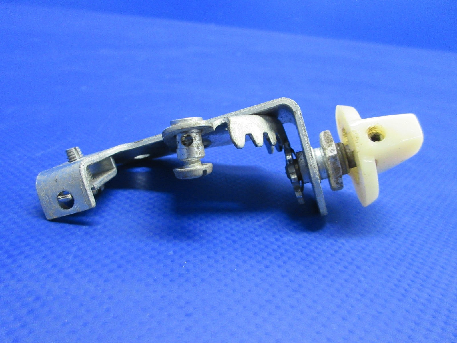 Cessna 310 / 310I Cabin Air Control P/N 0813501-18 (0326-830)5