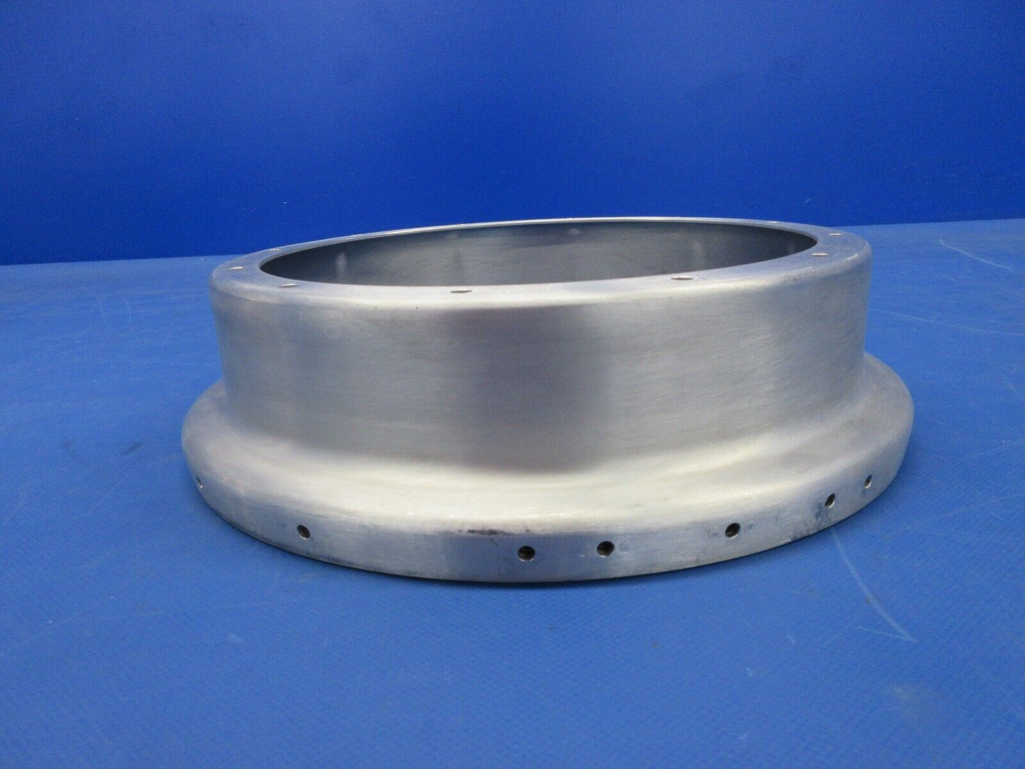 McCauley 3-Blade Propeller Spinner & Bulkhead P/N D6612-A (1024-2144)