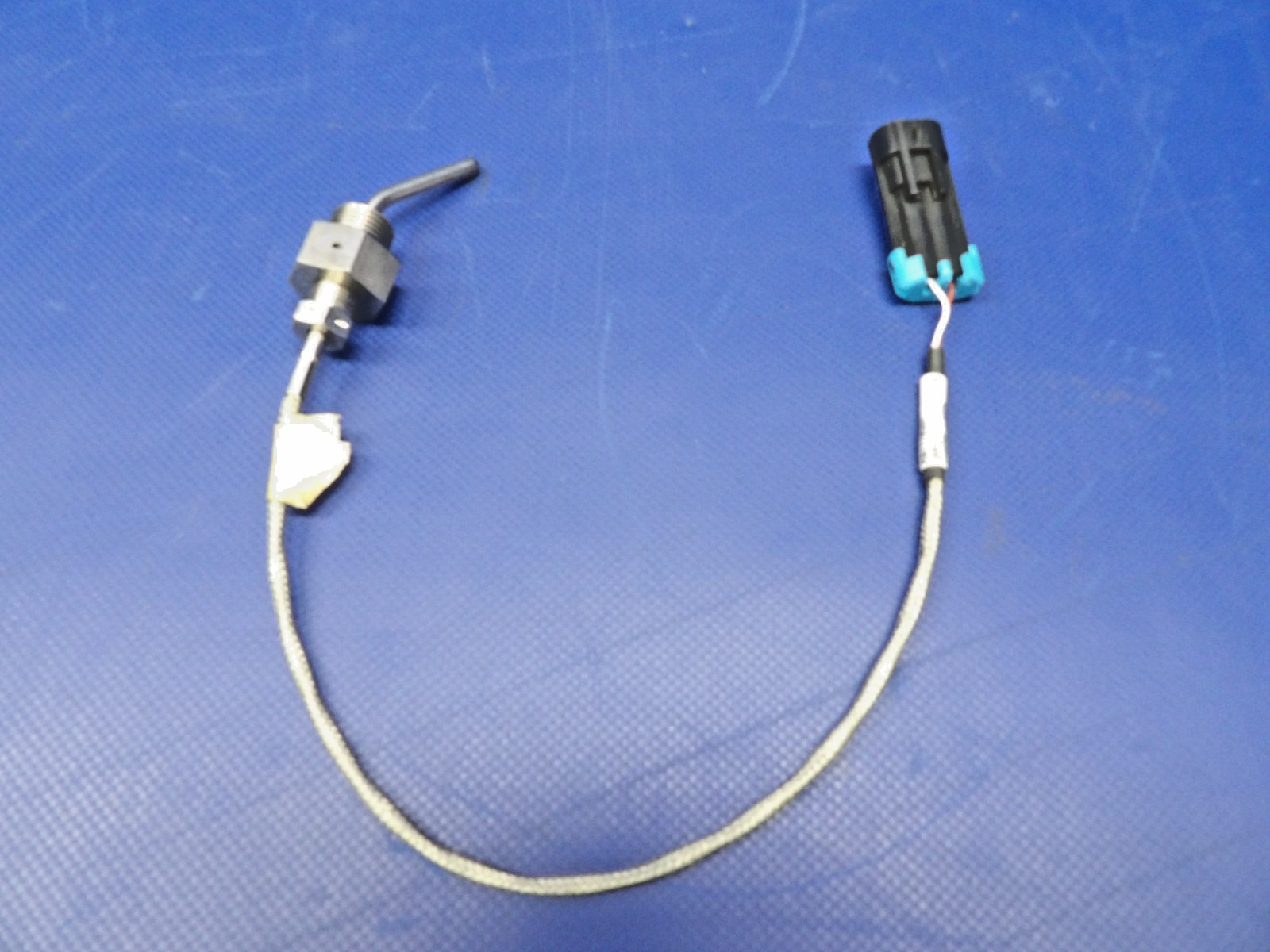 Cirrus SR20 Oil Temperature Sensor P/N 26920-001 NOS (0426-1355)3