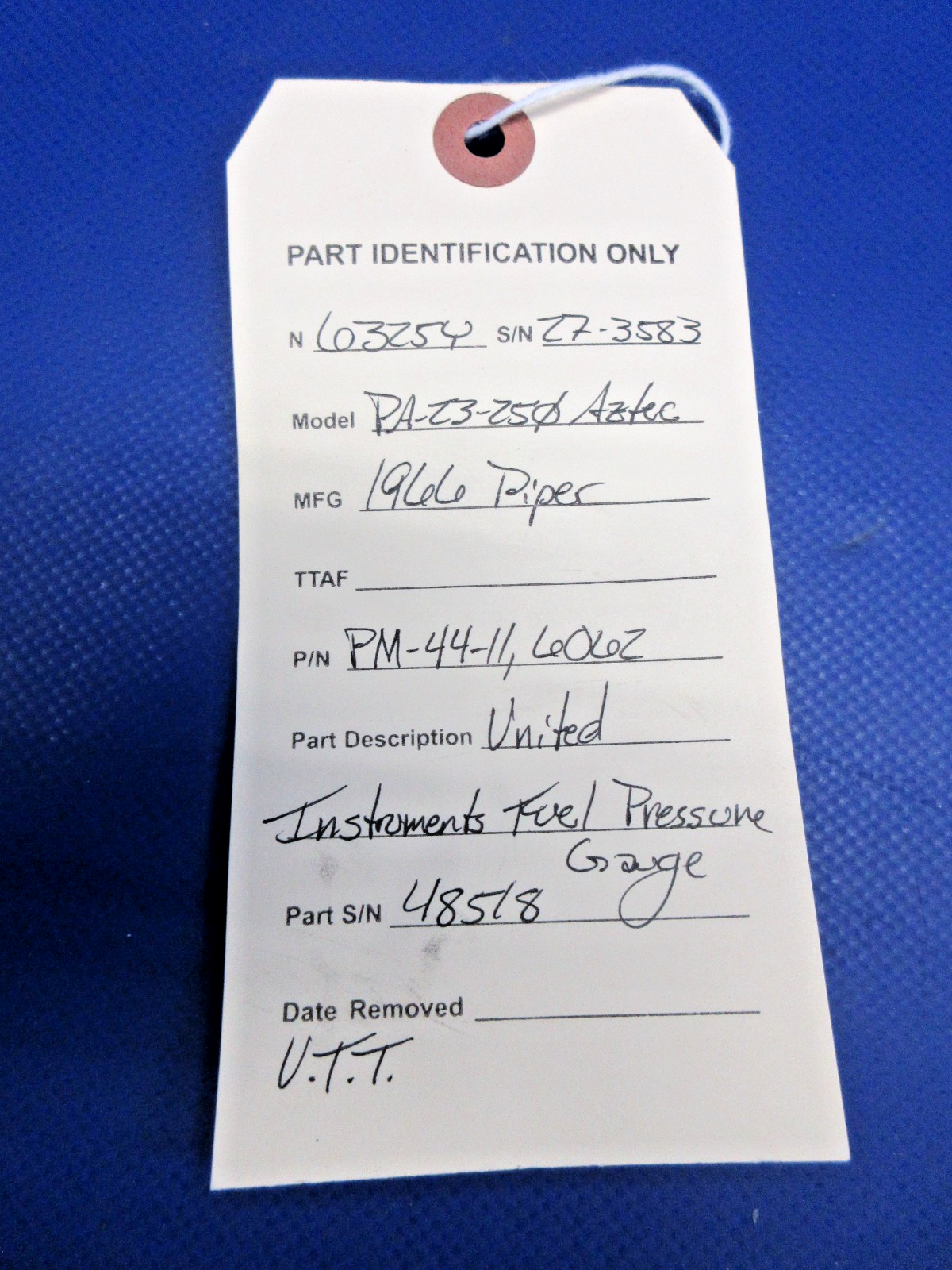 Piper PA-23-250 Aztec United Instruments Fuel P/N PM-44-11 WARRANTY (0726-730)6