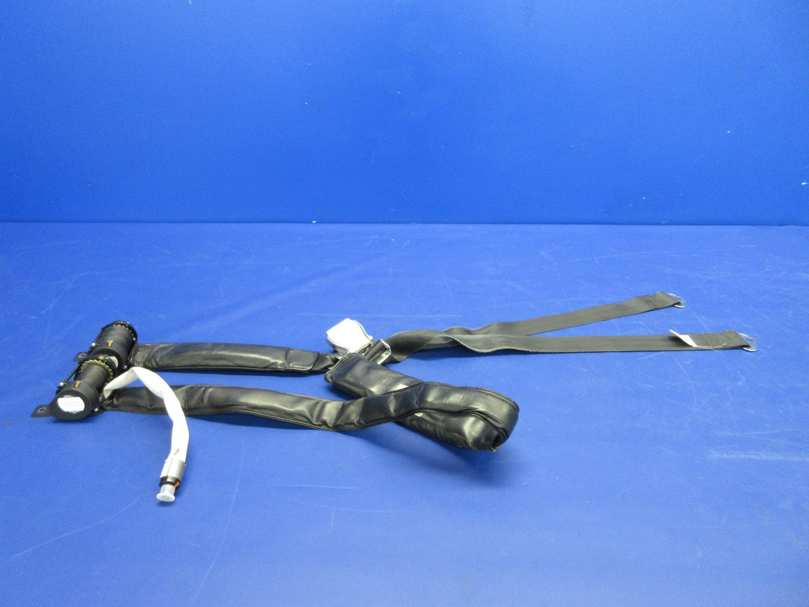 Cirrus AM-SAFE RH Crew Belt w/Inflatable Restraint 7041-1-021-2396 (0326-750)7