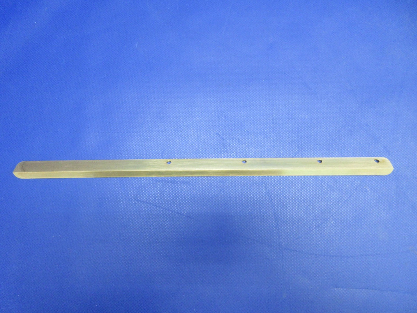Cirrus Crew Seat Tray Retainer P/N 14335-004 NOS (0326-705)3