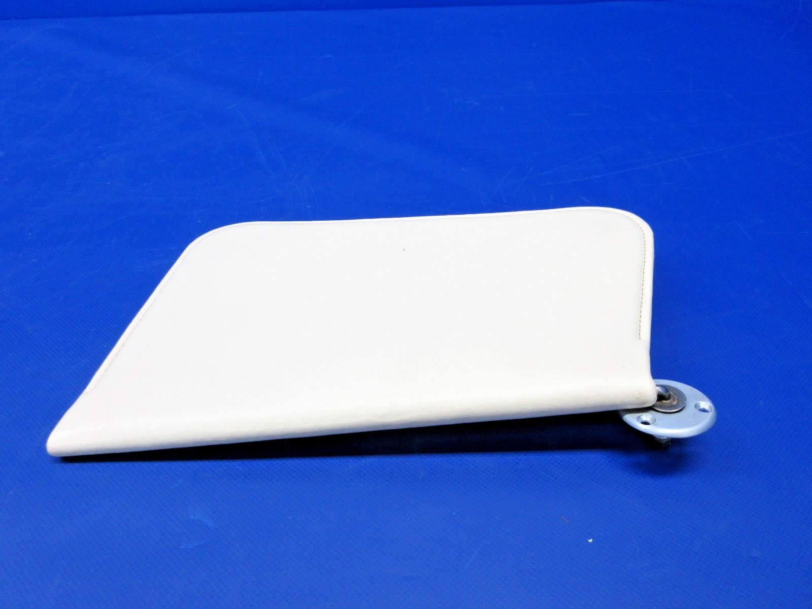 Beech 95 / D95A Travel Air Sun Visor Set P/N 35-534406-71 (0326-844)8