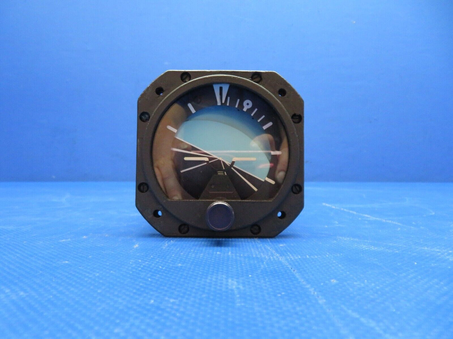Edo-Aire Attitude Gyro P/N 99002-3 WARRANTY (0724-201)