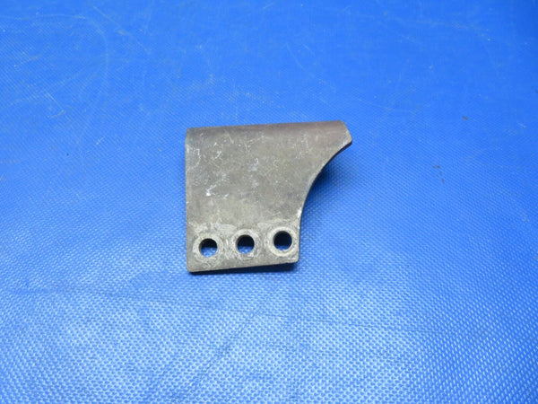 Cessna FWD LWR Support Bracket Continental TSIO-520-R 1250818-201 (1124-121)