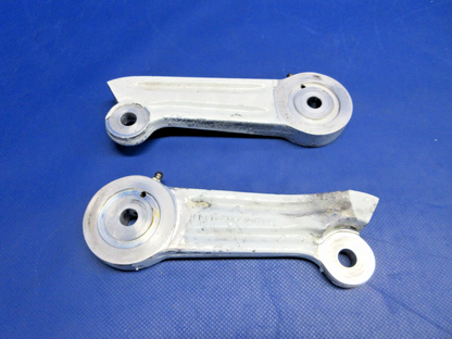 Piper PA-28-235 Cherokee "New Style" Main Gear Torque Link 78033-00 (0926-906)3