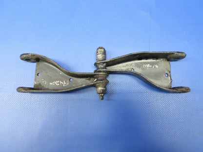 Bellanca 17-30A Viking Nose Gear Nutcracker Link P/N 194209-10 (0524-1255)