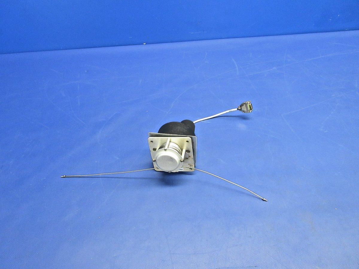Cirrus SR22 S-Tec Pitch Servo P/N 0108-15-P4 (0926-788)0