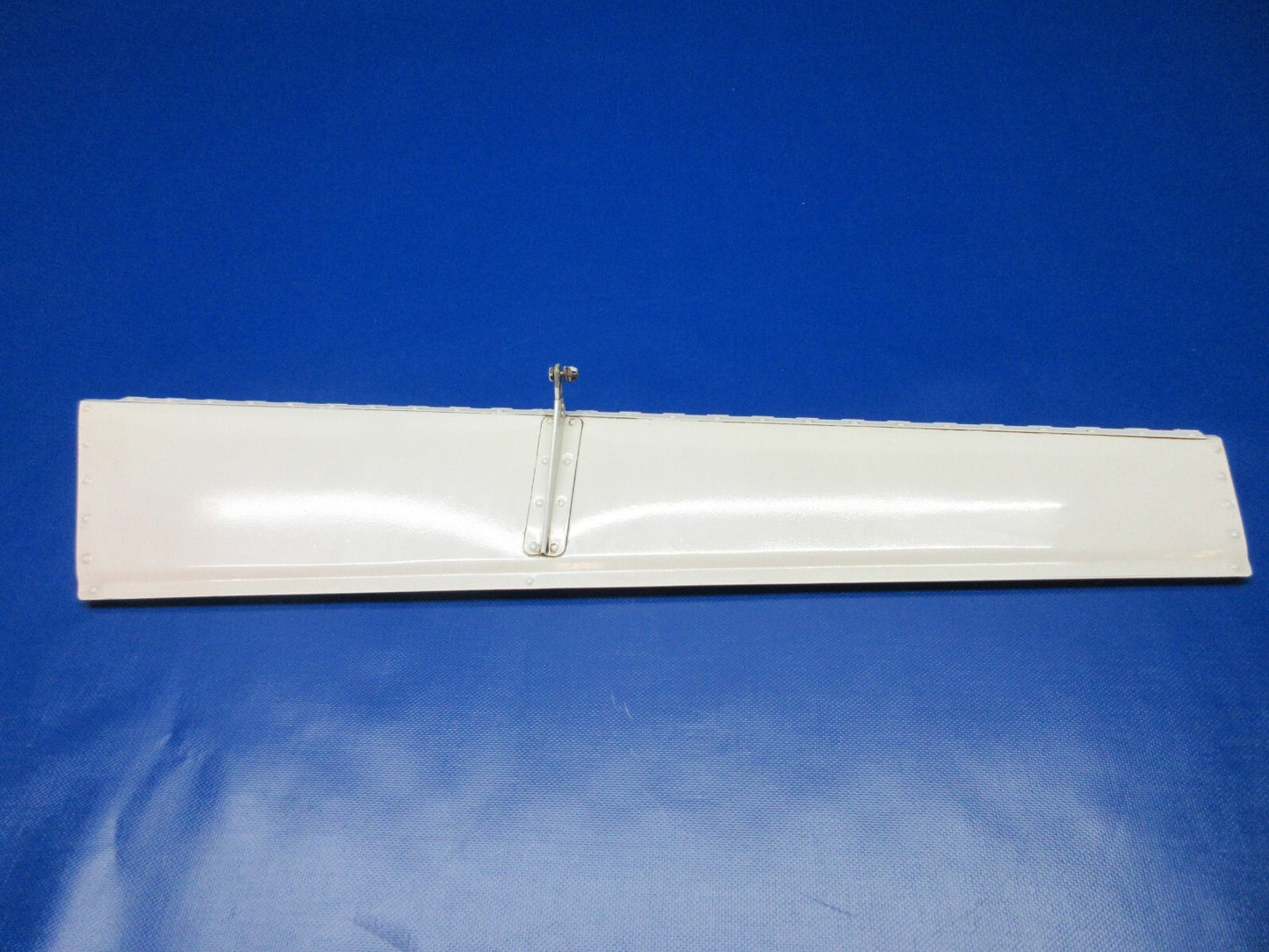 Beech 95-B55 Baron RH Elevator Trim Tab P/N 45-610005-123 (1124-1383)5