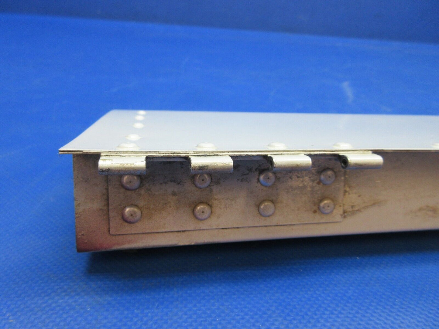 Piper PA-28-180 LH Stabilator Trim Tab P/N 63585-00 (1024-1329)