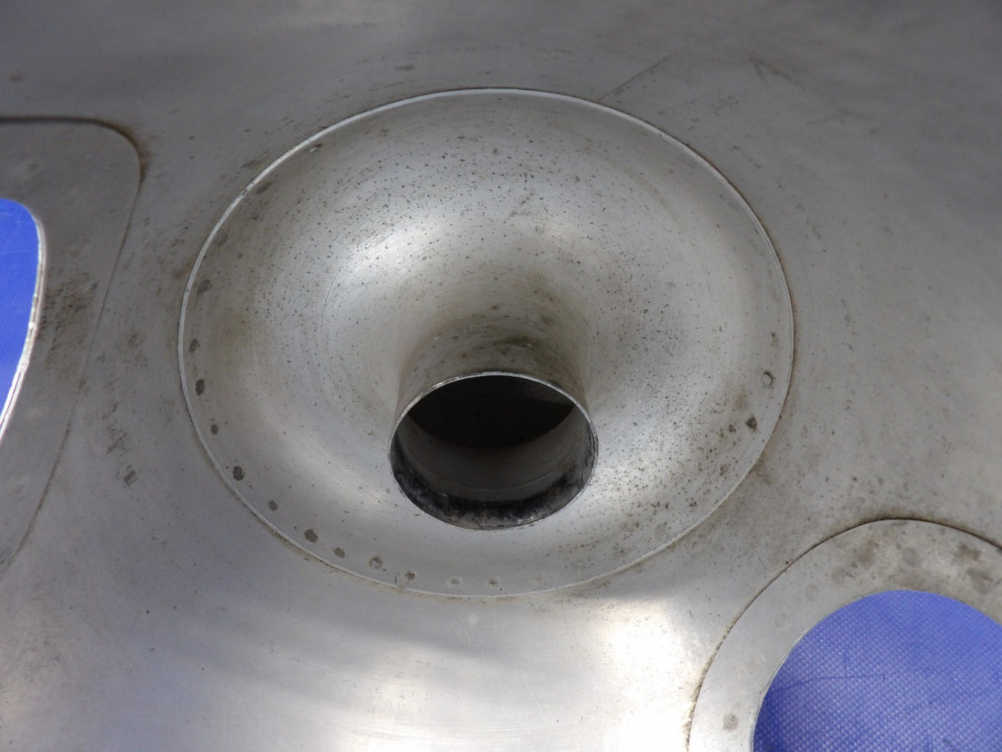 Beech F35 Bonanza 2-Blade Propeller Spinner Painted P/N 35-960026-14 (0726-2091)9