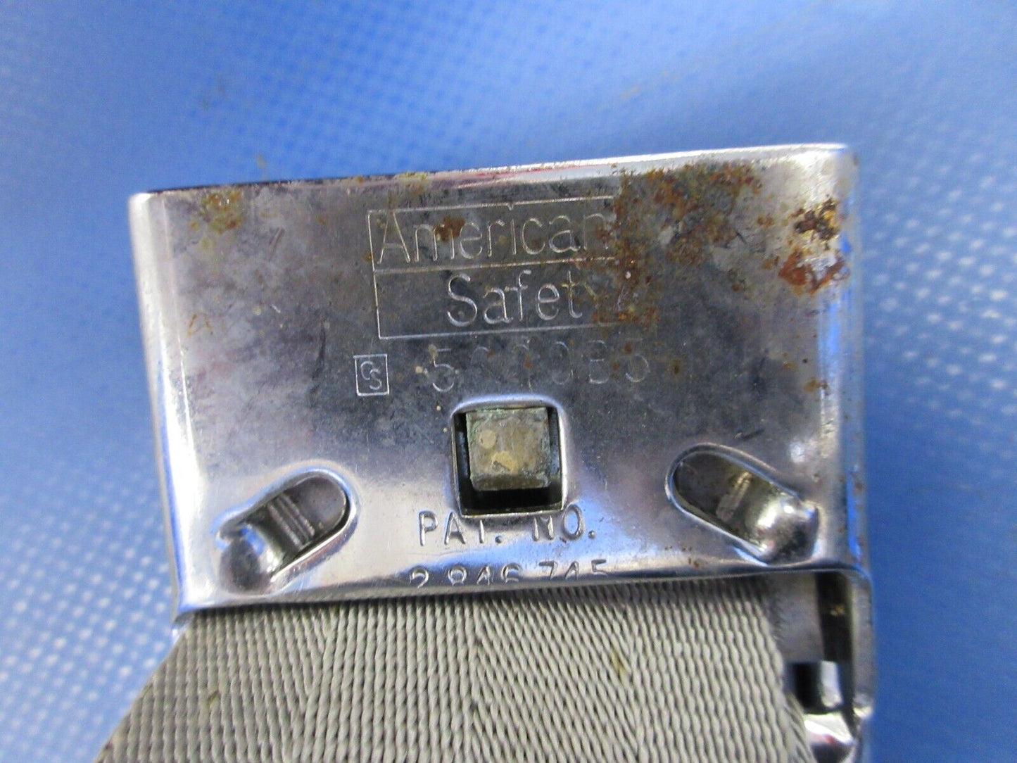 Piper PA-23-250 Aztec Center Seat Assy RH P/N 16481-03 (0624-1353)