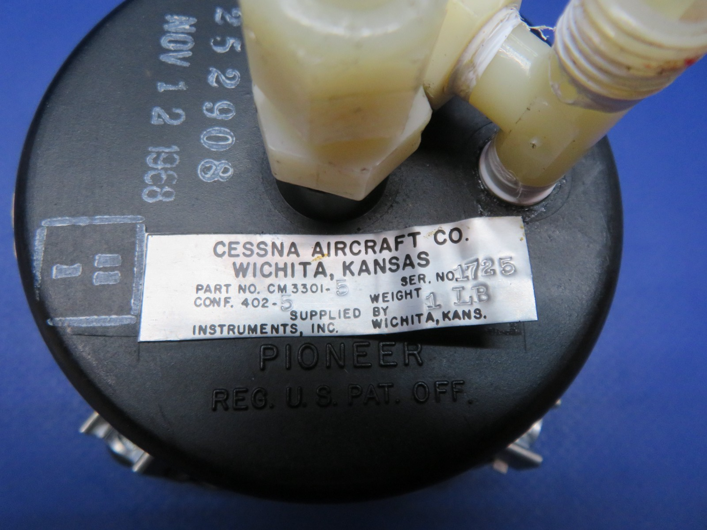 Cessna 421 Airspeed Indicator P/N CM3301-5, 402-5 CORE (0326-207)1