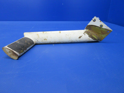 Piper PA38-112 Tomahawk Cabin Entrance RH Step Assy P/N 77768-05 (0424-1056)
