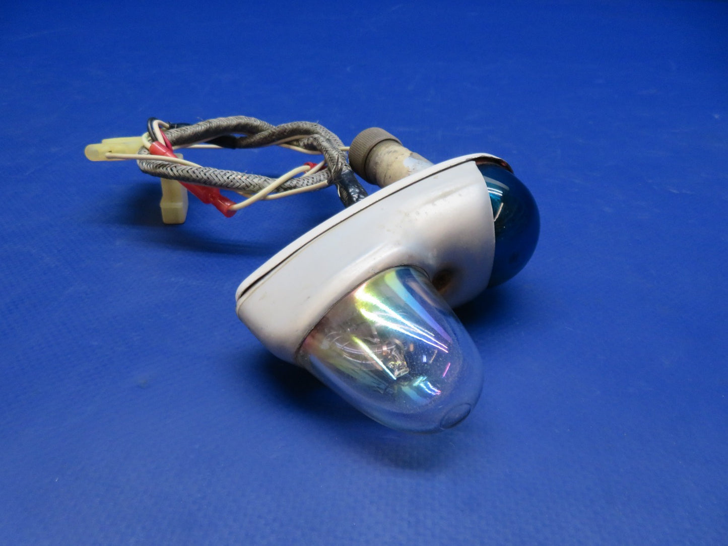 Beech F35 Bonanza RH Wing Tip Light w/ Strobe P/N 35-361702-4 TESTED (0326-193)9