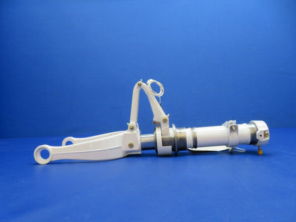 Cessna 172RG NG Shock Strut w/ Squat Switch P/N 2443006-201 REBUILT (0726-105)7