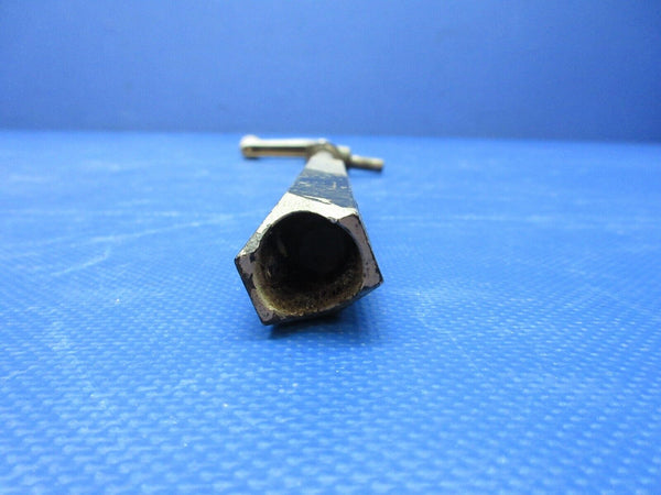 Cessna 172 / 172P Vertical Adjust Screw Assy P/N 0514027-21 (0924-1286)