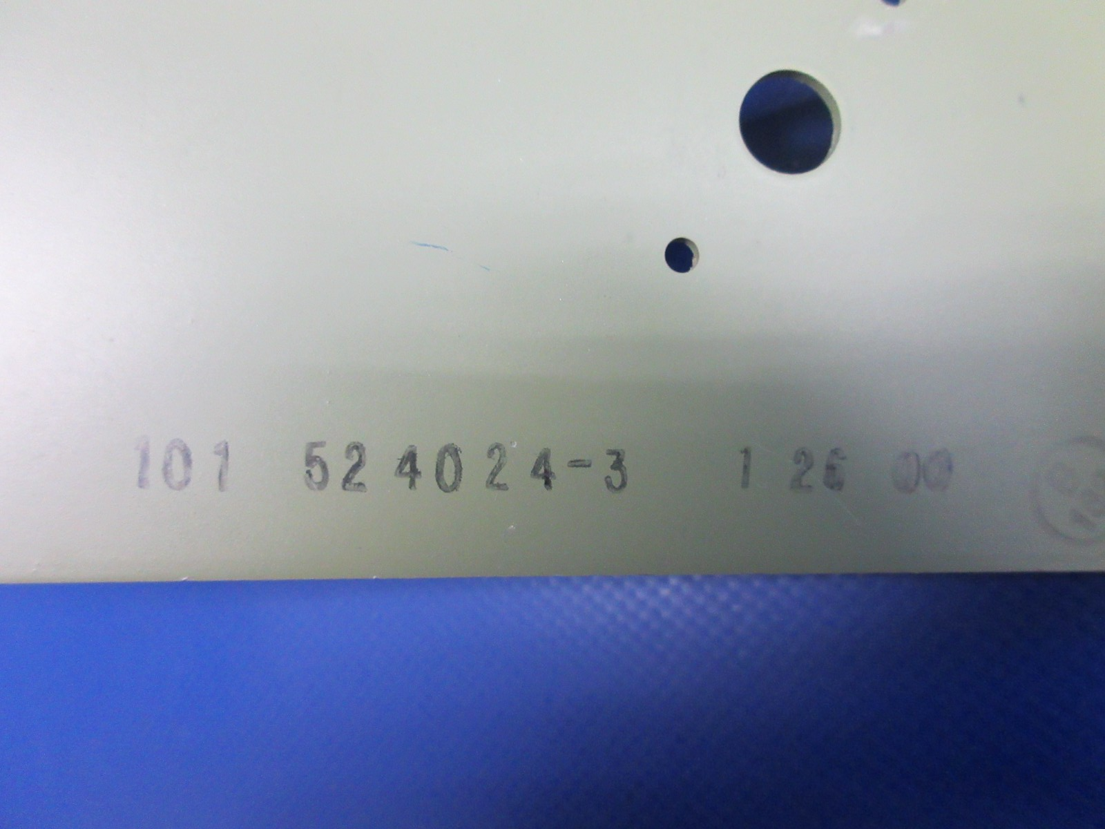 Beech King Air Engine Control Guide Pedestal Cover 101-524024-1 NOS (1125-800)3