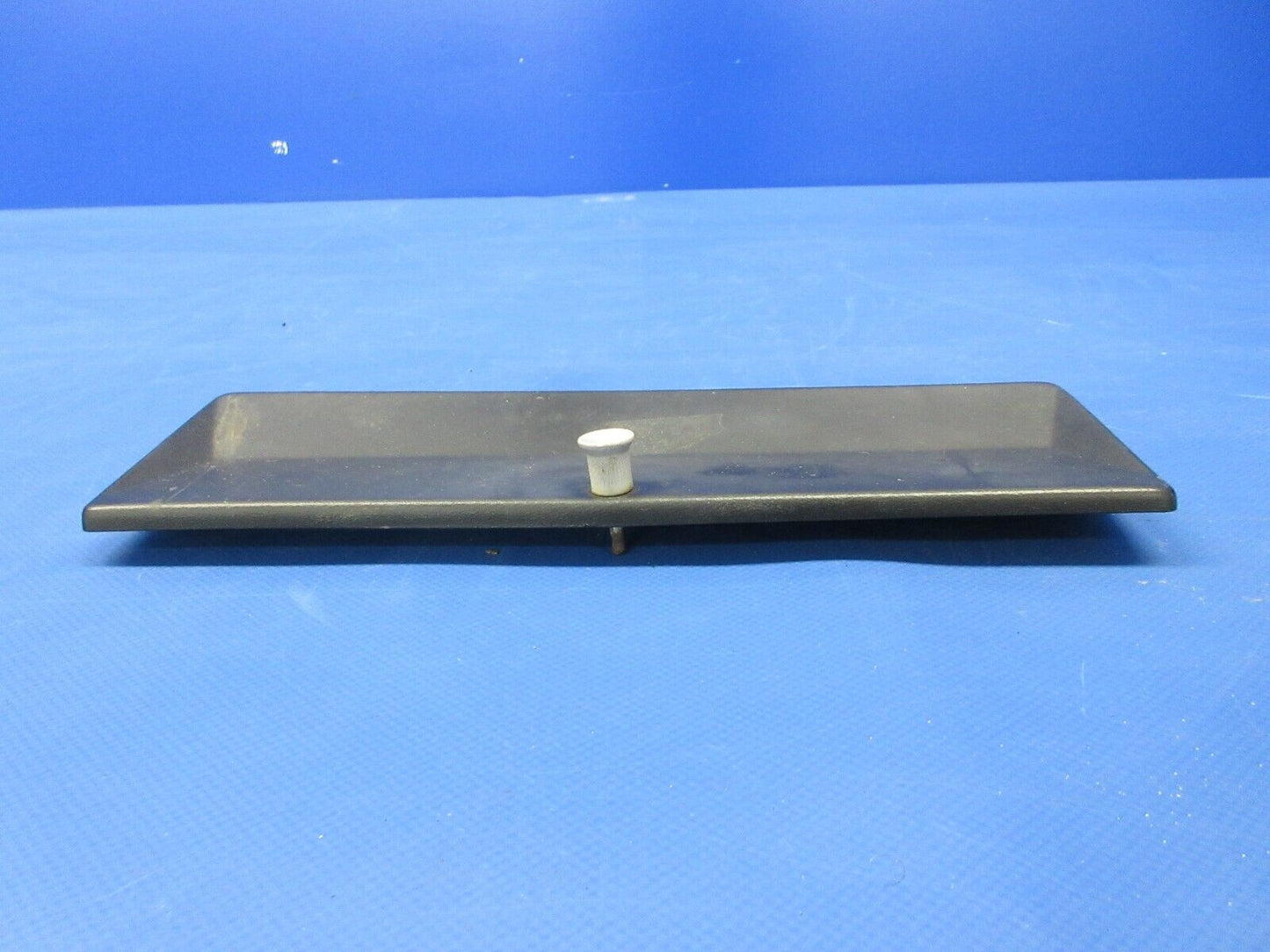 Early Cessna 175 / 175A Glove Box Door Assy P/N 0513133-30 (0624-1429)