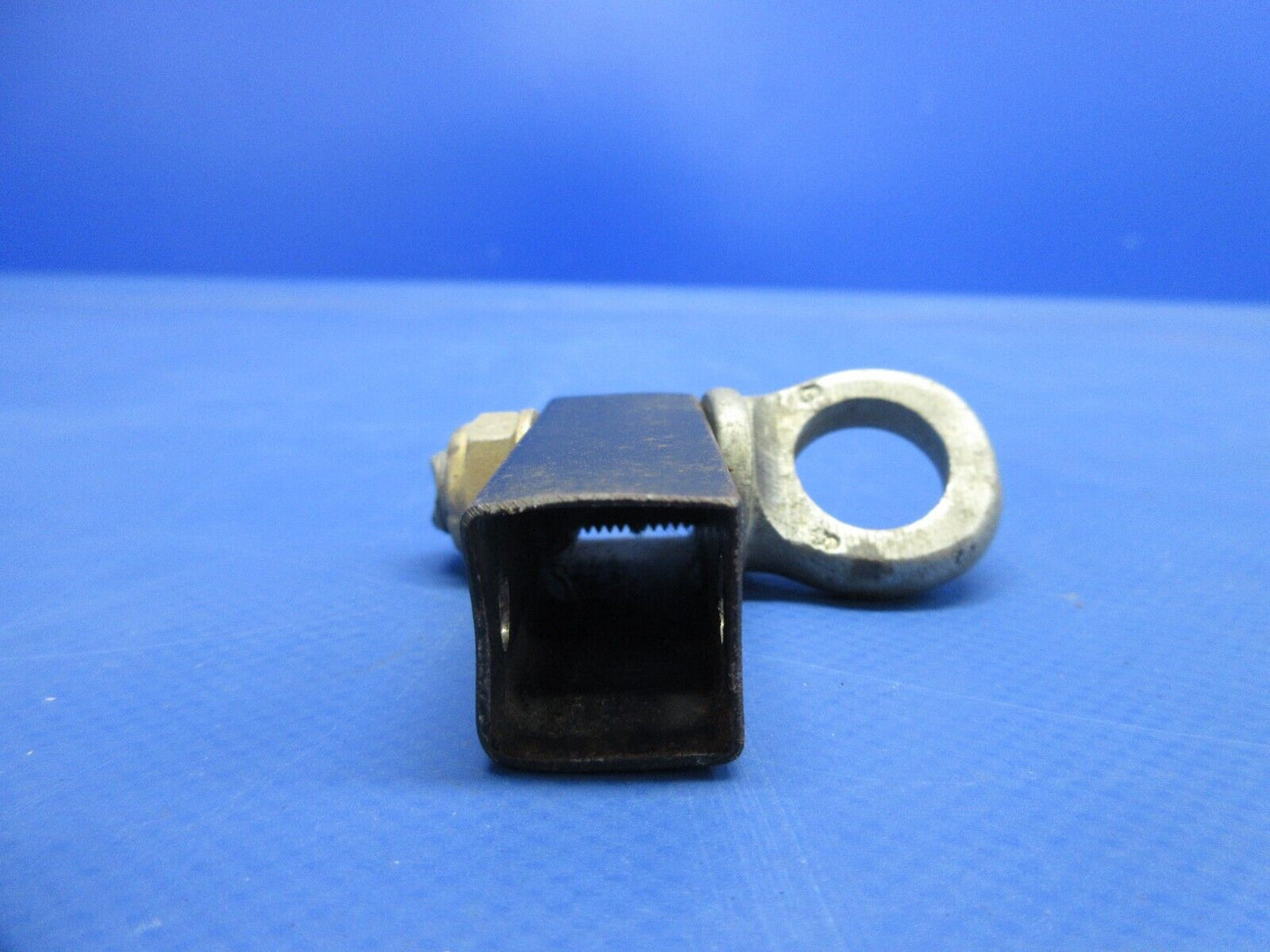 Bellanca 17-31A Viking Baggage Tie Down Bolts P/N 197488-1 LOT OF 2 (0924-805)