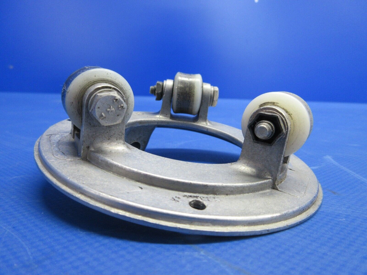 Beech 95 / D95A Travel Air Control Column Hanger Assy P/N 35-524125 (0524-1100)