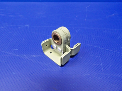Cessna 150 Vertical Fin Upper Hinge Half P/N 0431033-1 NOS (0426-1233)10