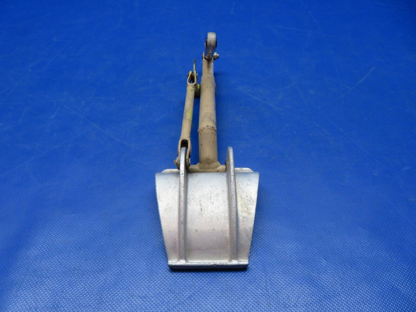 Mooney M20 / M20E Pilot Rudder Pedal Assy P/N 720017-7 (0424-206)