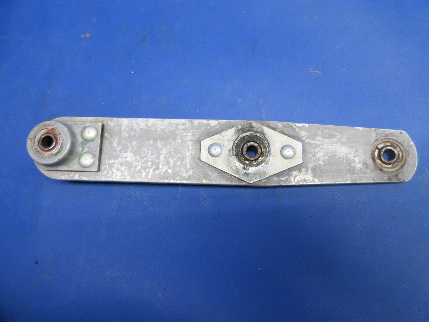 Bell 47J-2 Mast Control Stabilizer Bar Mixing Lever P/N 47-140-242-3 (1124-896)9
