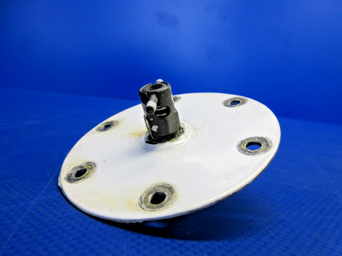 Piper PA-31T1 Cheyenne Fuel Drain Valve Plate P/N 40549-02 (0526-965)6
