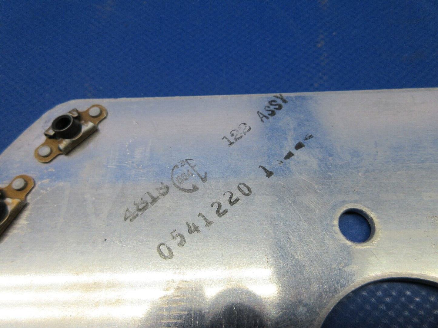 Cessna LH Wheelpant Mounting Plate Assy P/N 0541220-1 NOS (0424-1290)