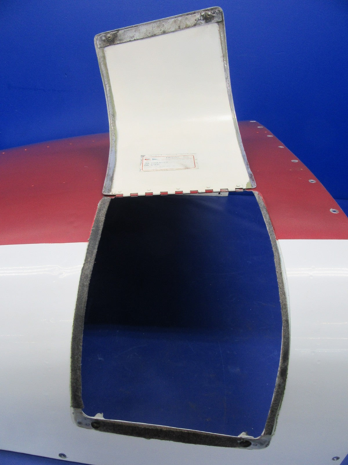 Cessna 172 / 172G Upper / Top Cowling P/N 0552010-200 (0326-22)5