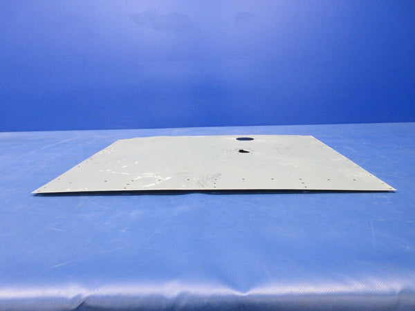 Cessna 150 / 150L Fuel Tank Cover RH P/N 0426511-18 (1024-2135)