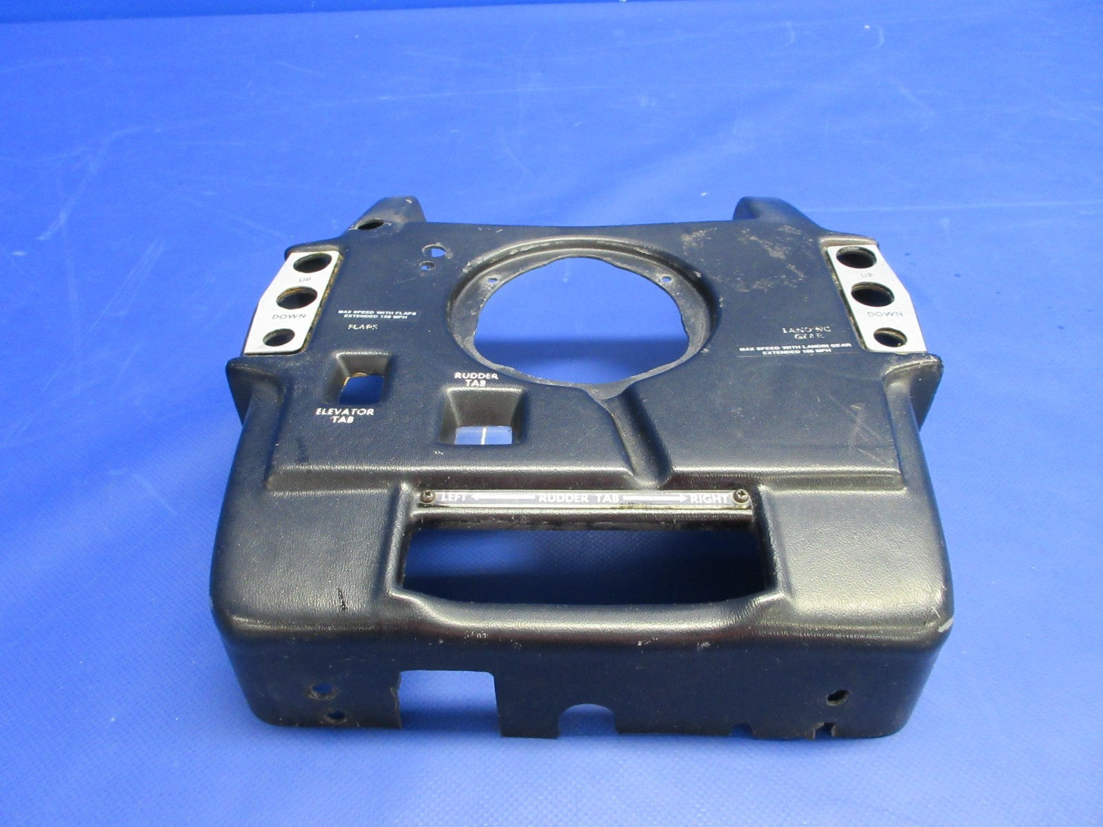 Beech D95A Travel Air Control Console Cover P/N 96-324036-11 (0326-727)2