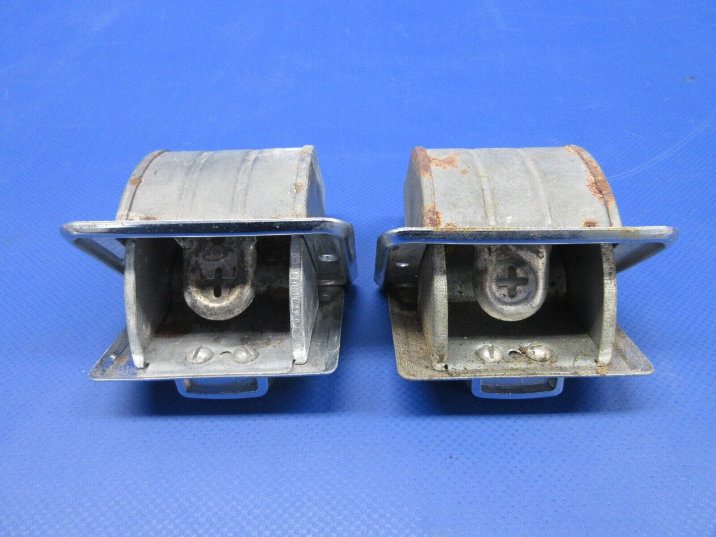 Piper Ash Tray Assy LOT OF 2 (0424-1292)