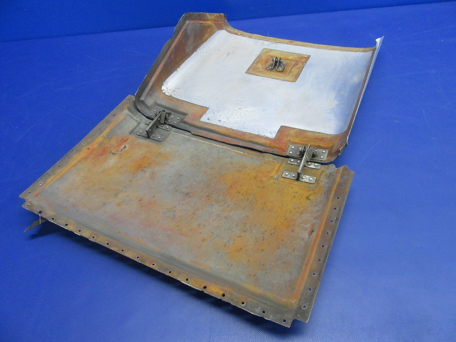 Beech 60 / A60 / B60 Duke Cowl Flap P/N 60-910022-635 (0426-08)12